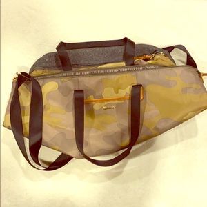 Stella & Dot Crush It Gym/Gear Bag